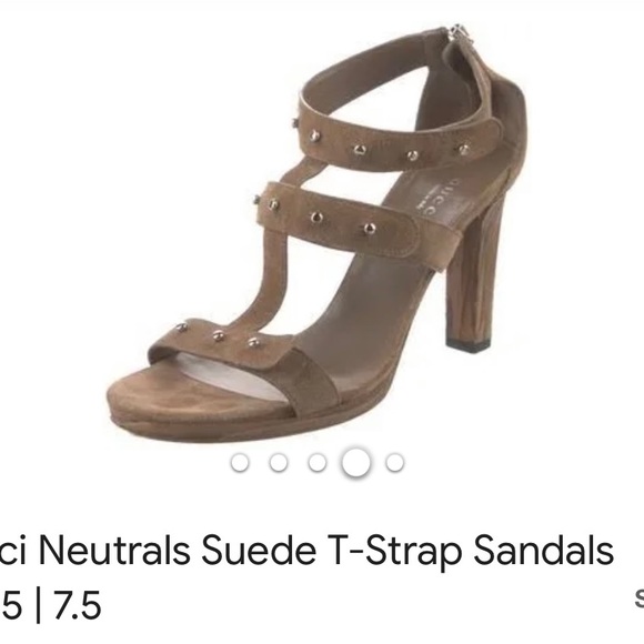 Authentic gently used Gucci suede heels 👠 🛍️🤎Reasonable offers accepted - Picture 4 of 10